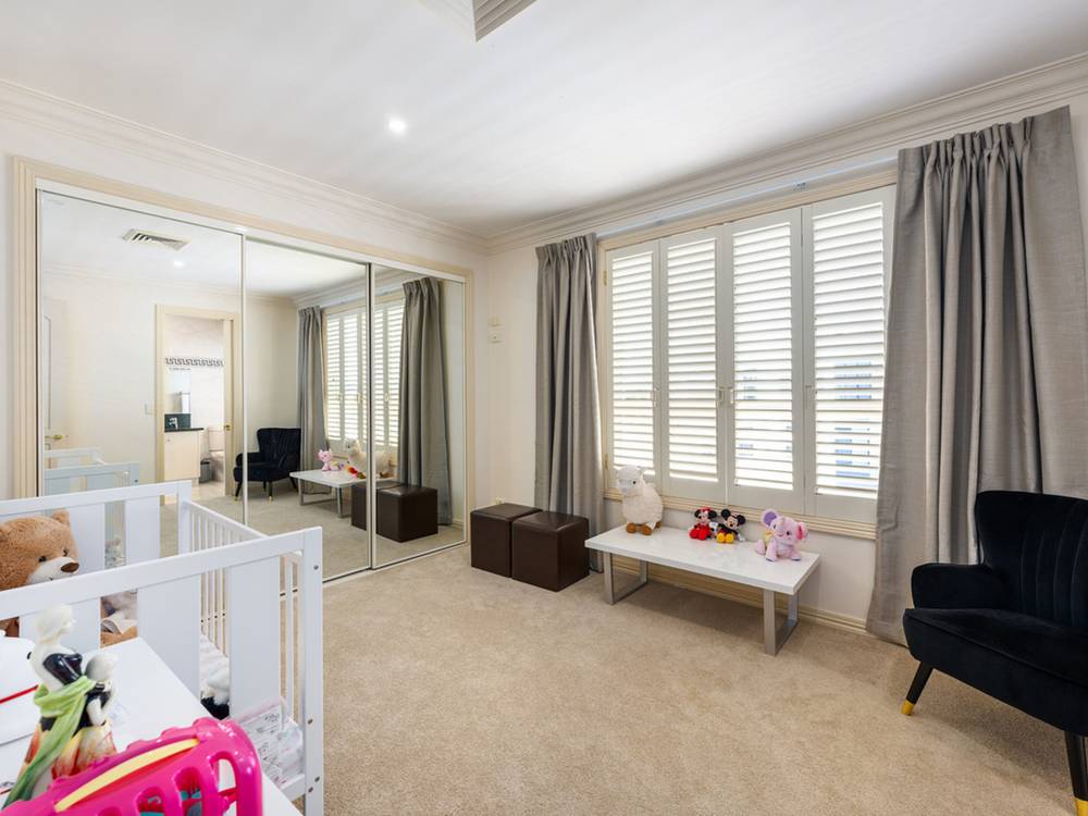 1132 Beechwood Drive, Hope Island, QLD 4212