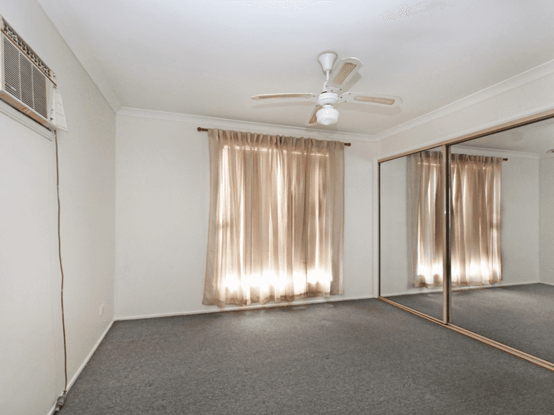 4 Hanworth Court, Yamanto, QLD 4305