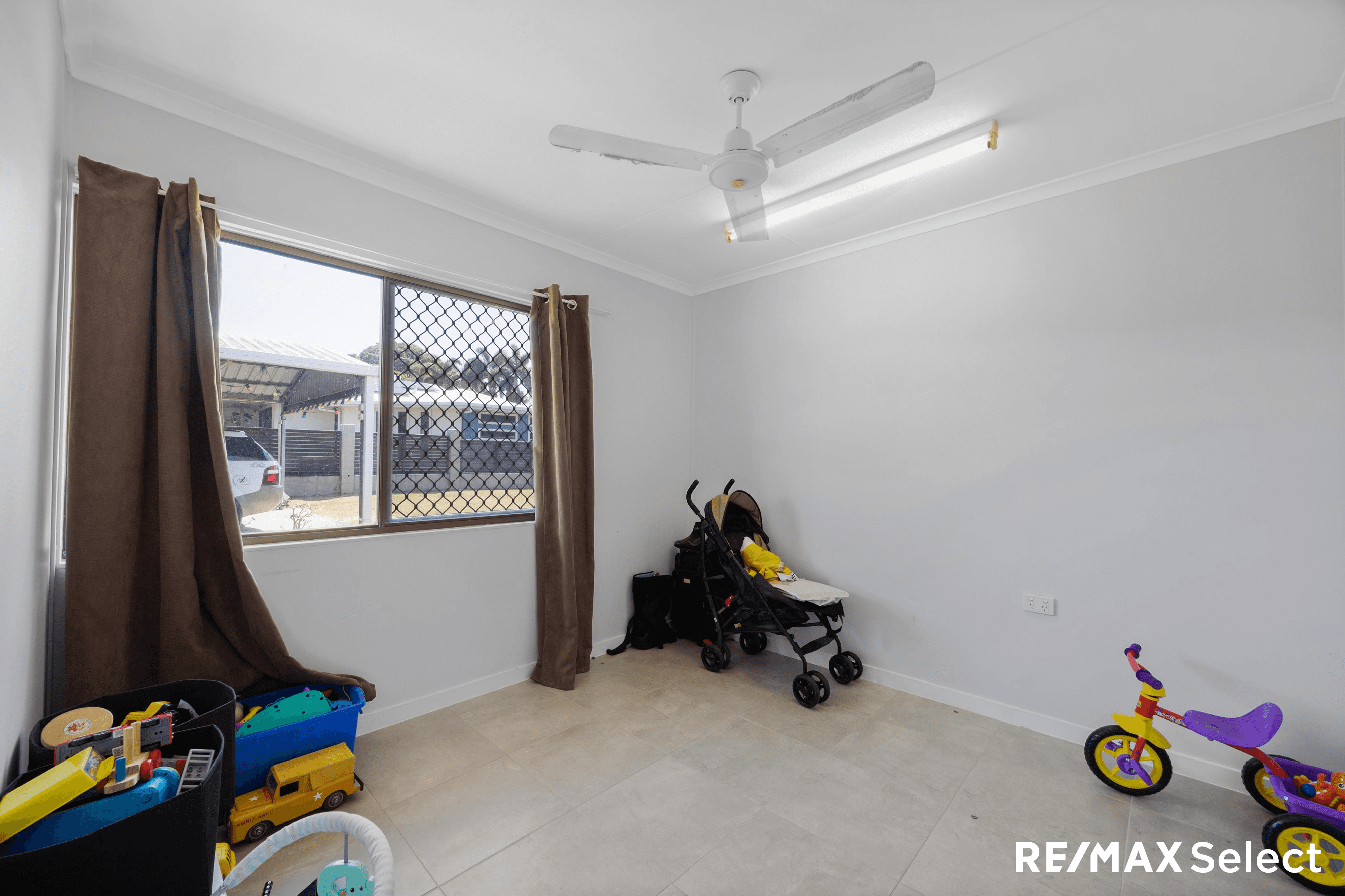 63 Maple Drive, ANDERGROVE, QLD 4740