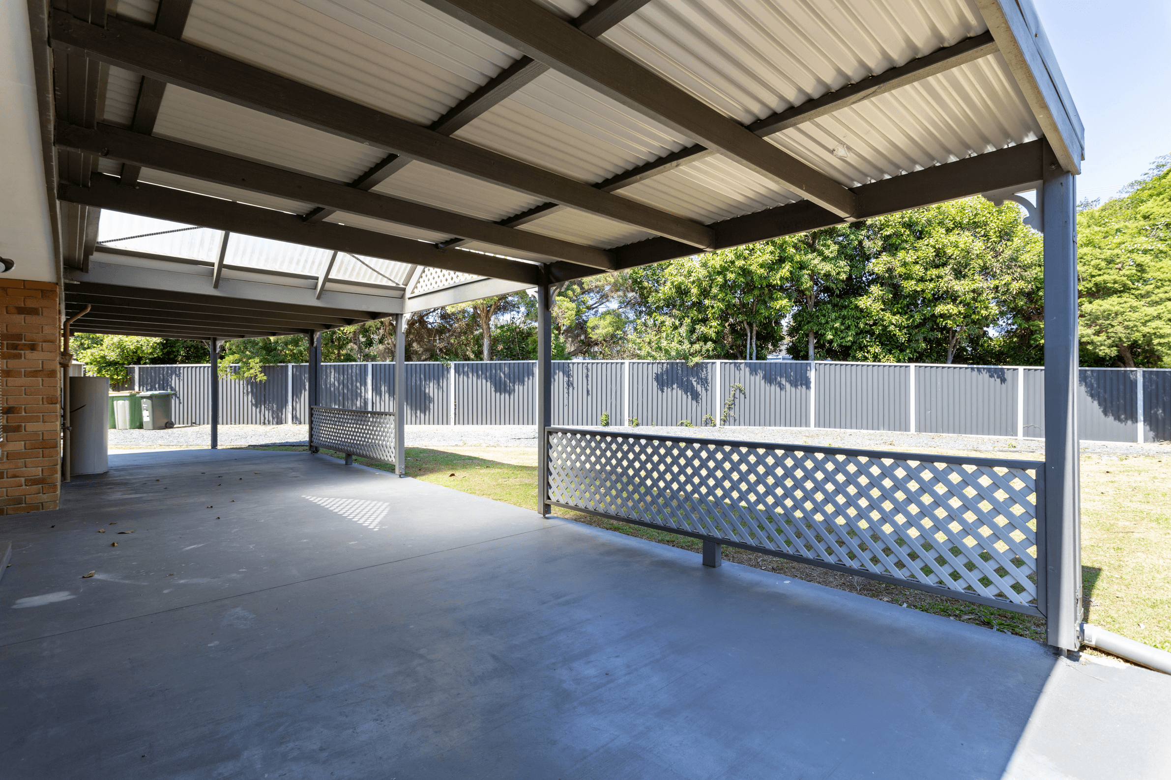 7 Kalmia Court, ELANORA, QLD 4221