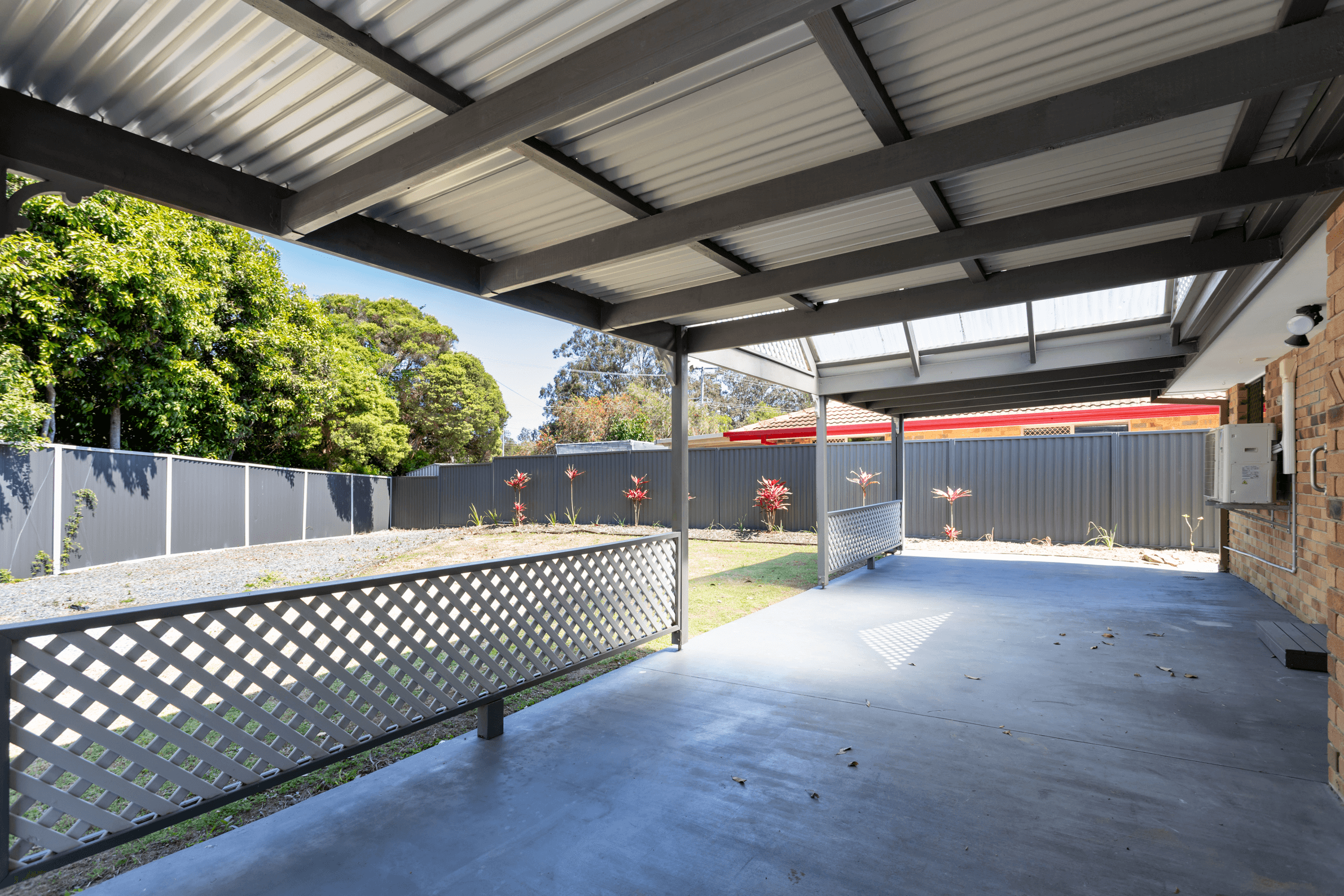 7 Kalmia Court, ELANORA, QLD 4221