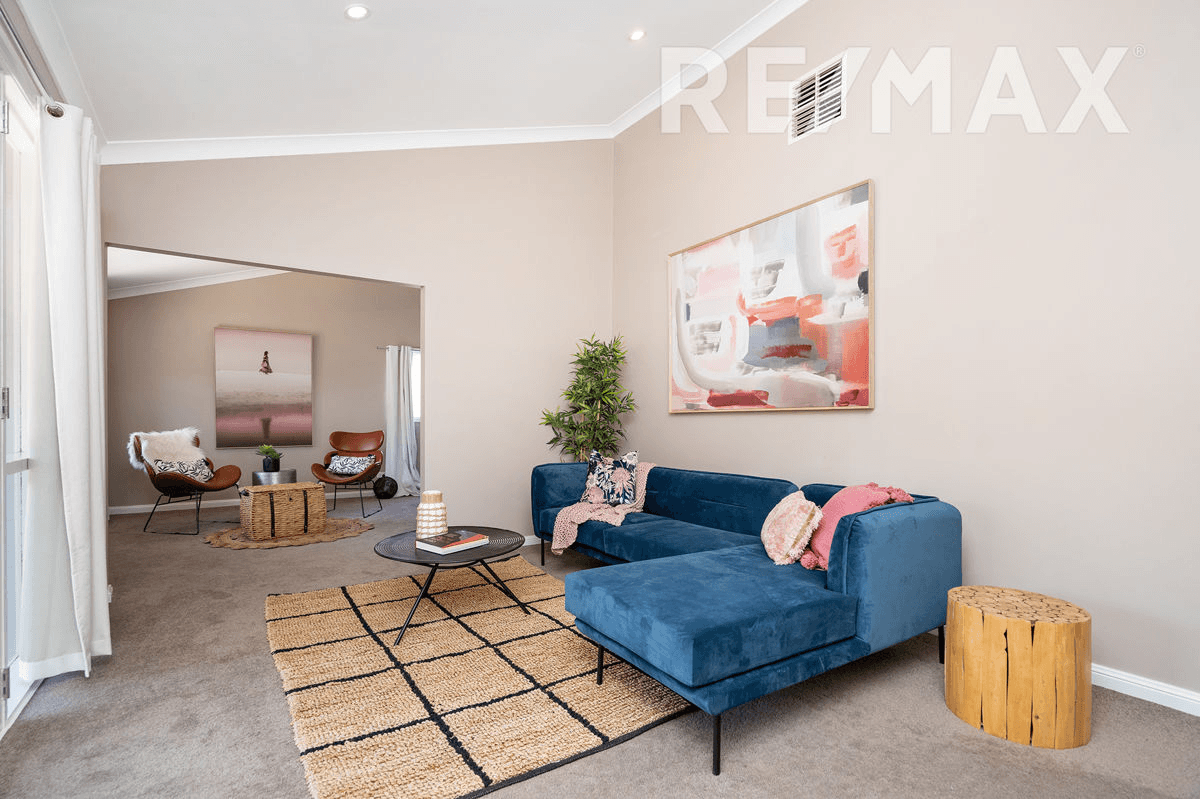 13 Churchill Avenue, KOORINGAL, NSW 2650