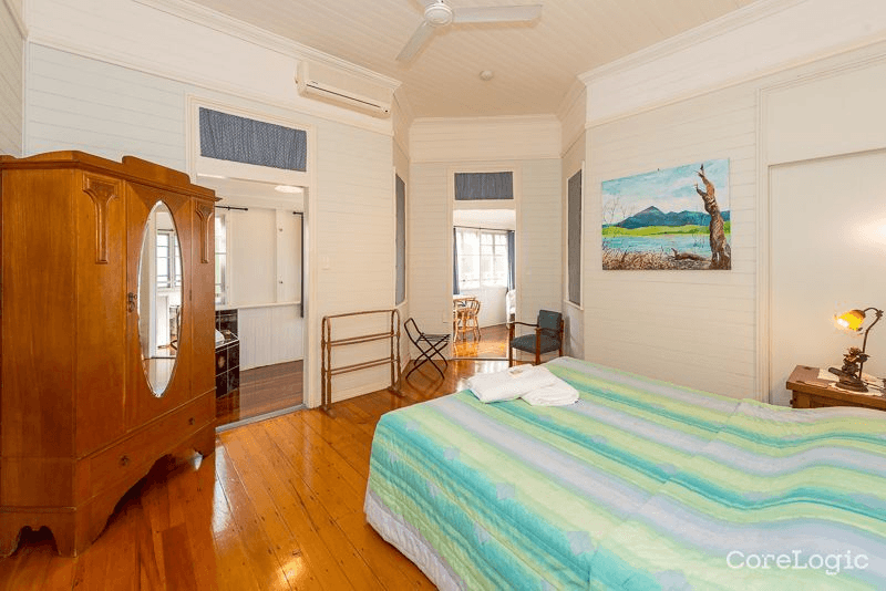 15 Yarroon Street, GLADSTONE CENTRAL, QLD 4680