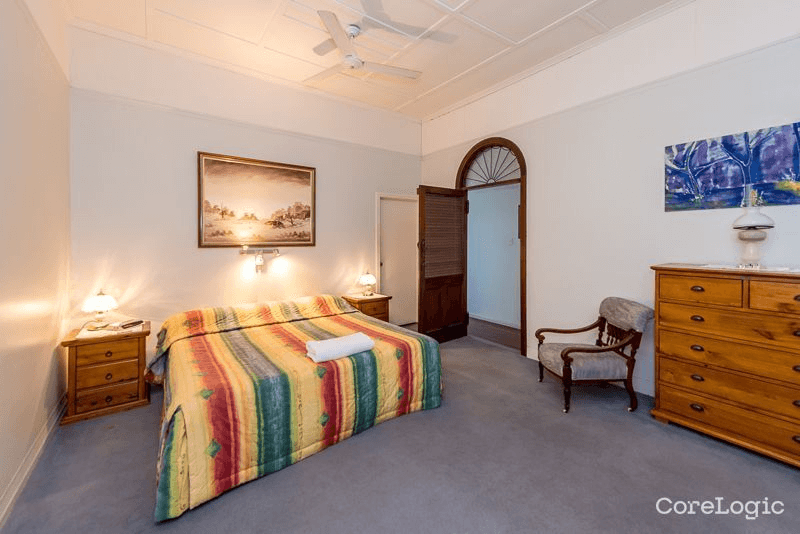 15 Yarroon Street, GLADSTONE CENTRAL, QLD 4680
