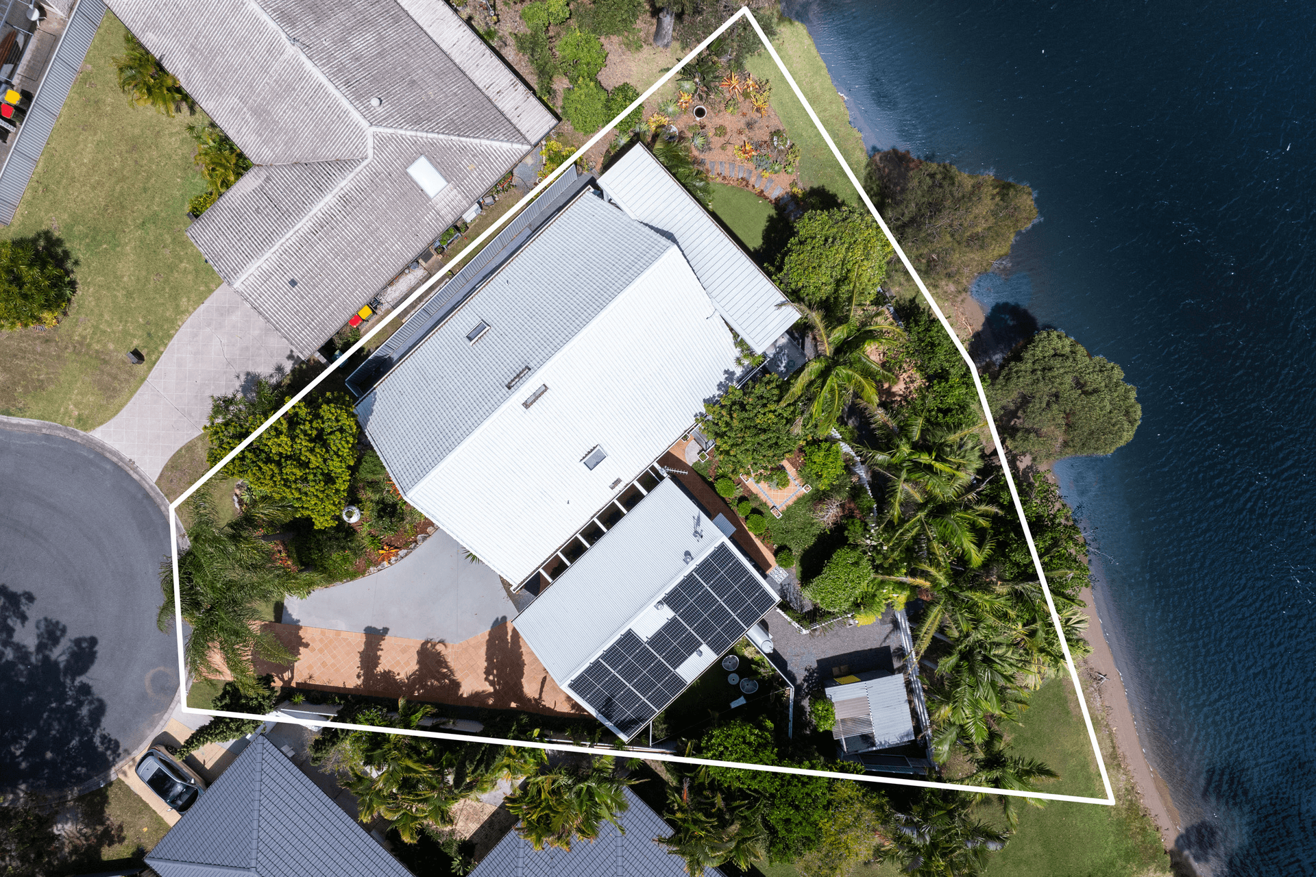 22 Penguin Parade, Burleigh Waters, QLD 4220