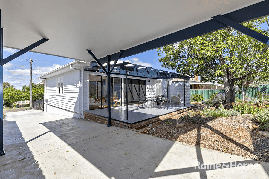 11 George Street, TAMWORTH, NSW 2340