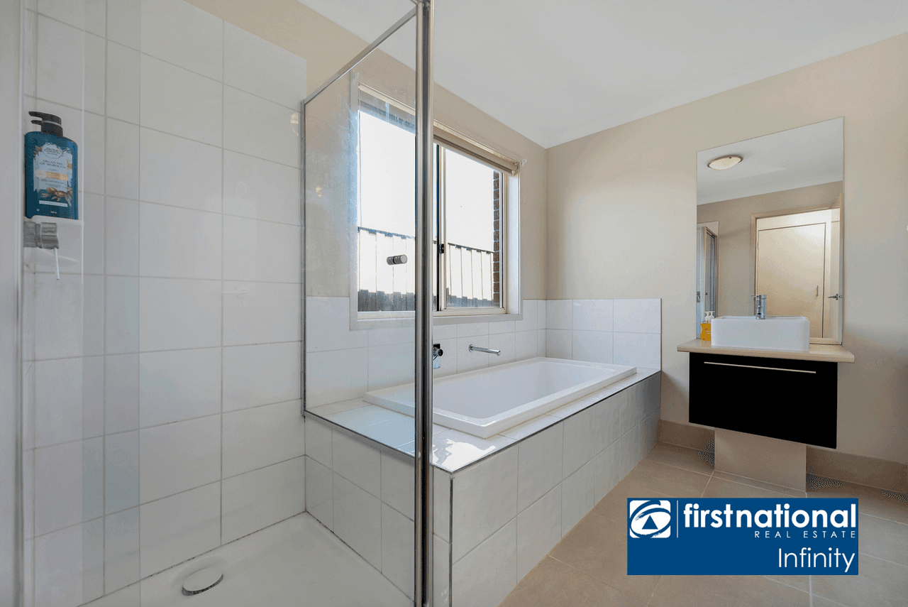 11 St Martins Boulevard, Truganina, VIC 3029