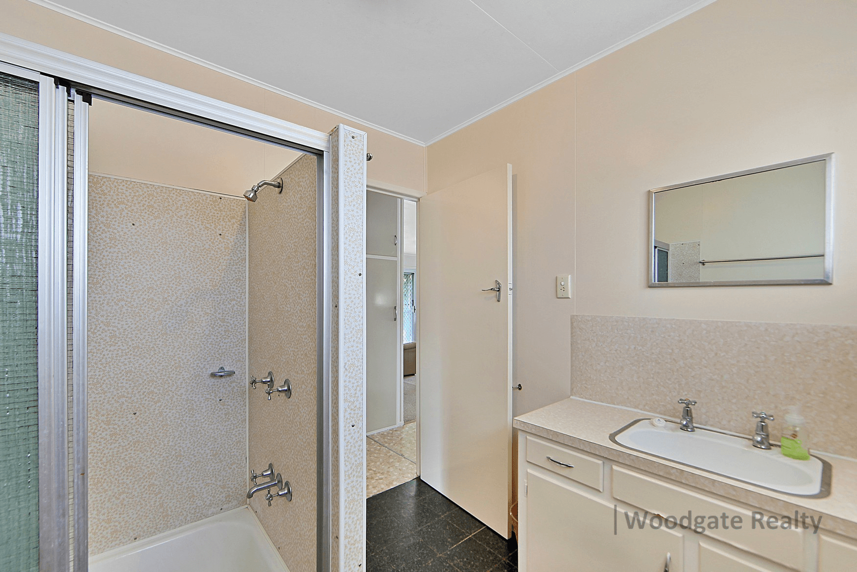 17 WHITING STREET, WOODGATE, QLD 4660