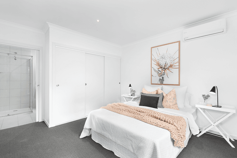 1/5 Oxford Street, Whittington, VIC 3219