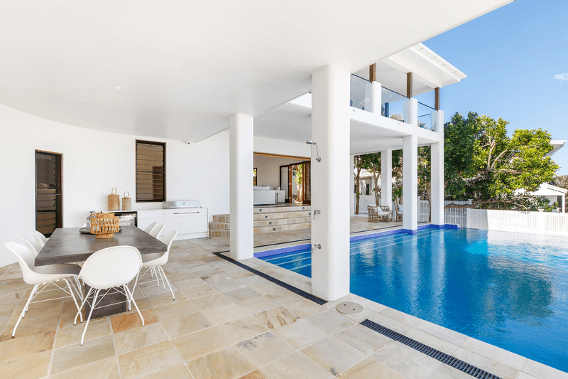 17 Captains Court, Sunrise Beach, QLD 4567