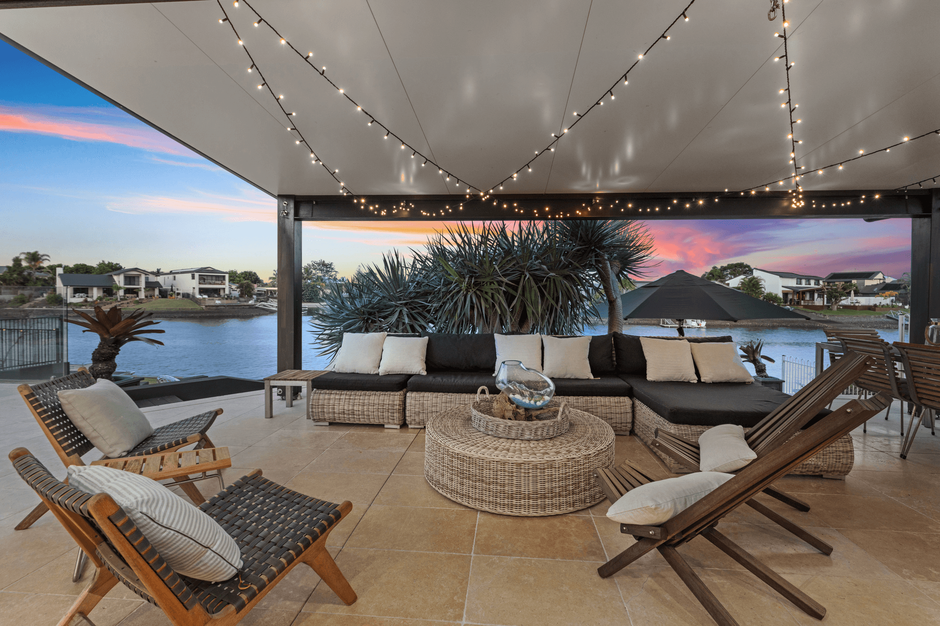 120 Tallebudgera Drive, Palm Beach, QLD 4221