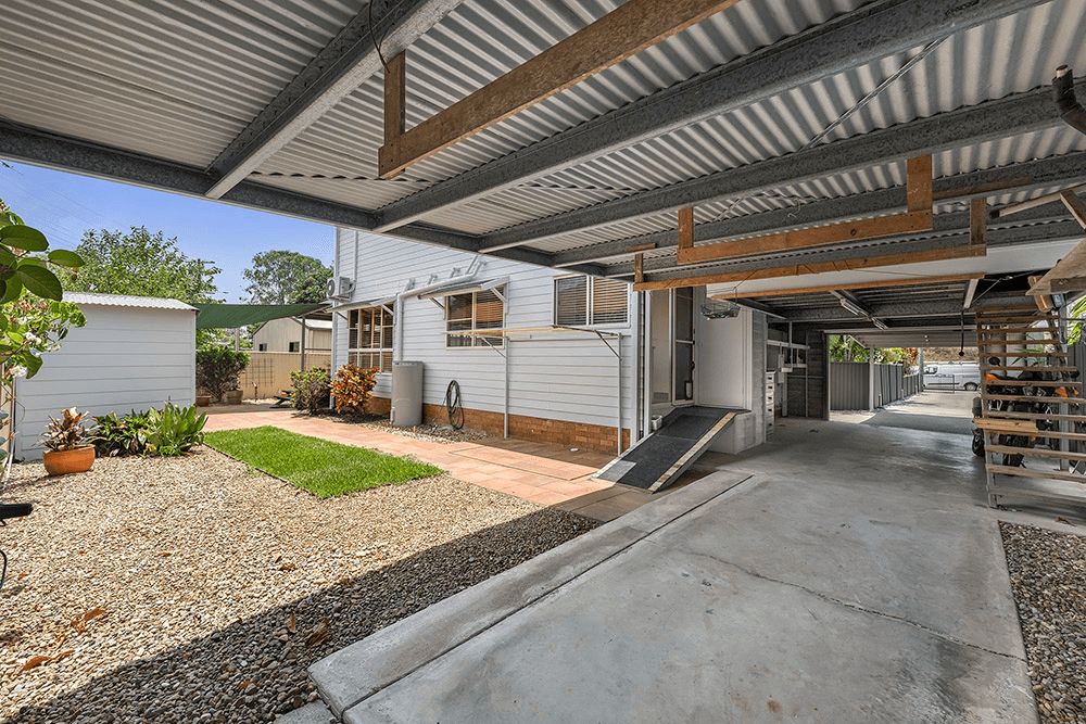 15a Station Street, CURRUMBIN WATERS, QLD 4223