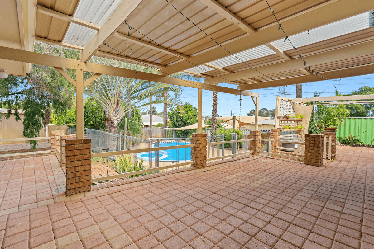 6 Cheney Court, Swan View, WA 6056