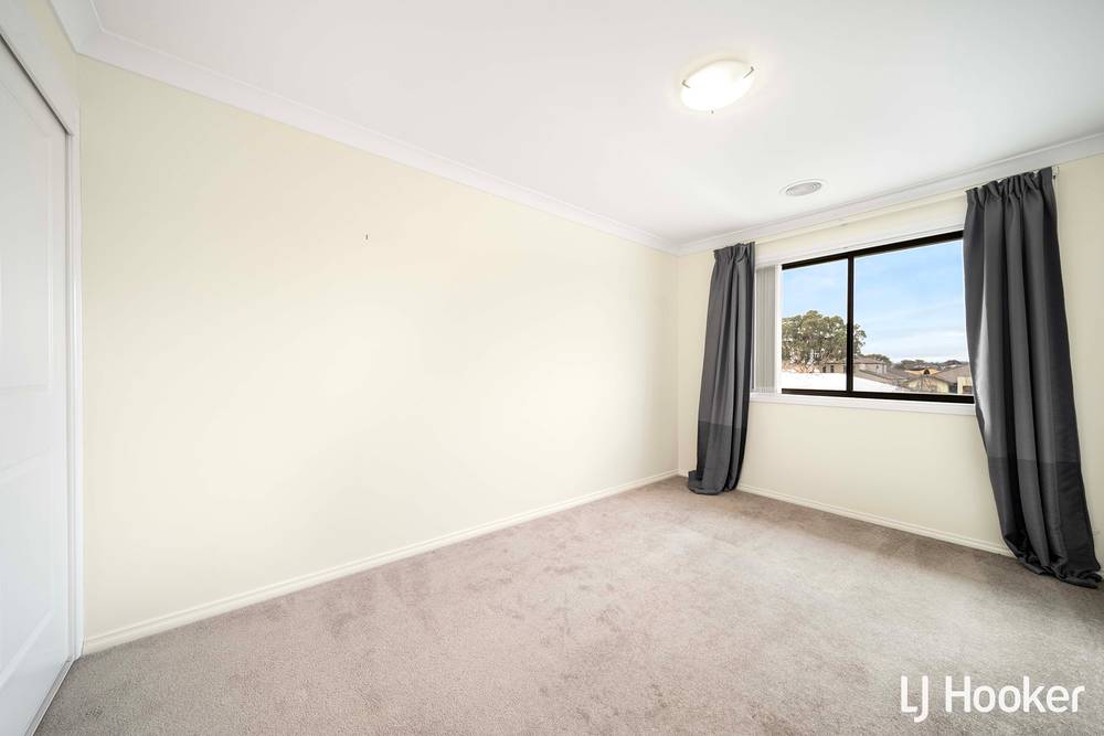 32 Glow Worm Grove, HARRISON, ACT 2914
