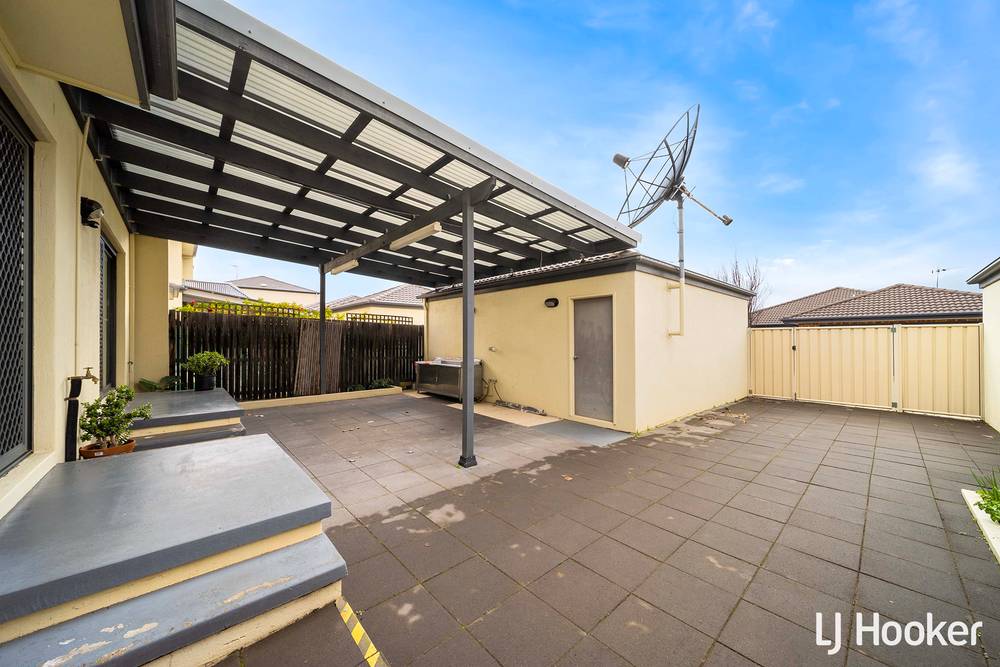 32 Glow Worm Grove, HARRISON, ACT 2914