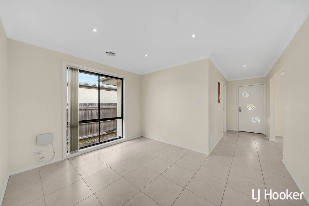 32 Glow Worm Grove, HARRISON, ACT 2914