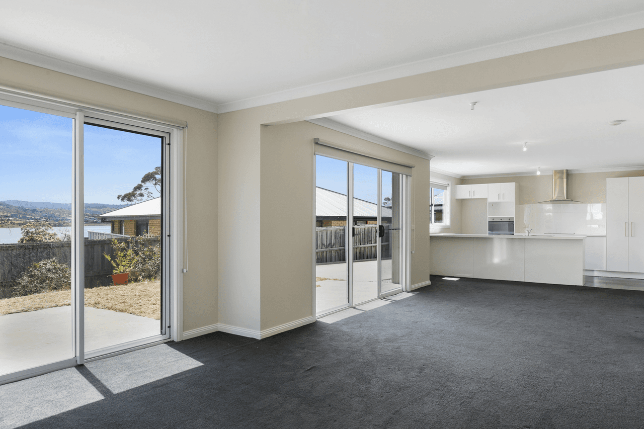 48 Midway Point Esplanade, MIDWAY POINT, TAS 7171