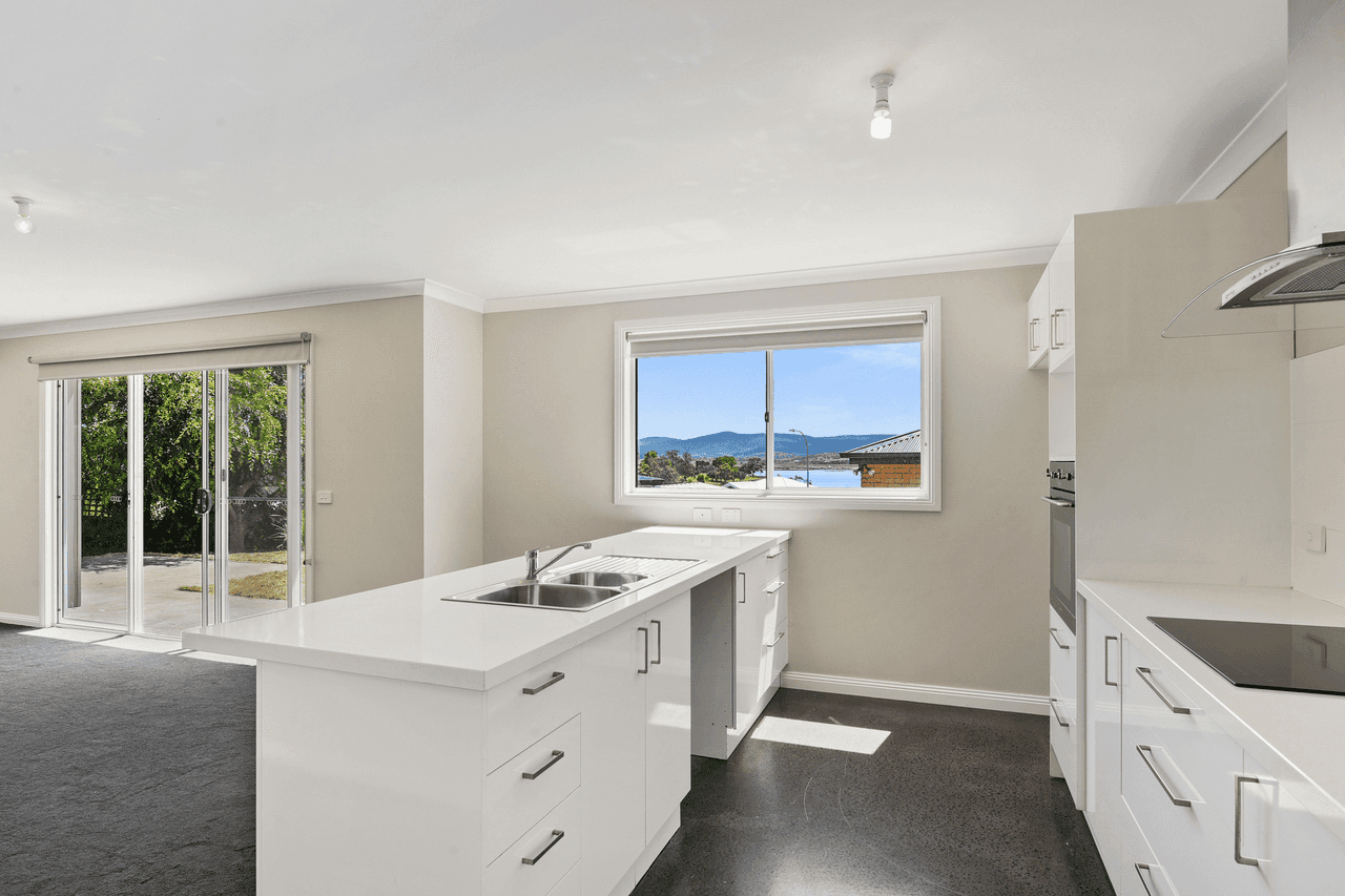 48 Midway Point Esplanade, MIDWAY POINT, TAS 7171