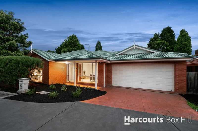 1/4 Leo Close, Wantirna South, VIC 3152