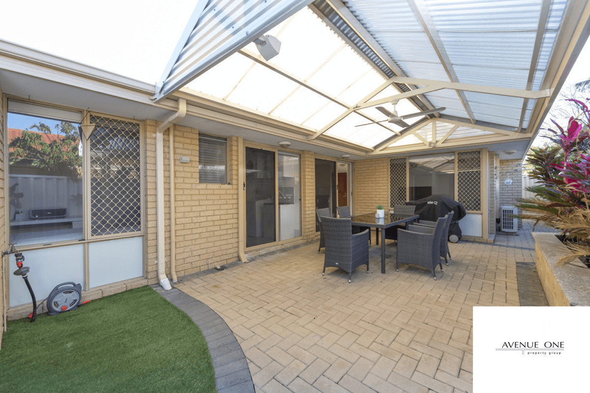 4/98 Flinders Street, Yokine, WA 6060