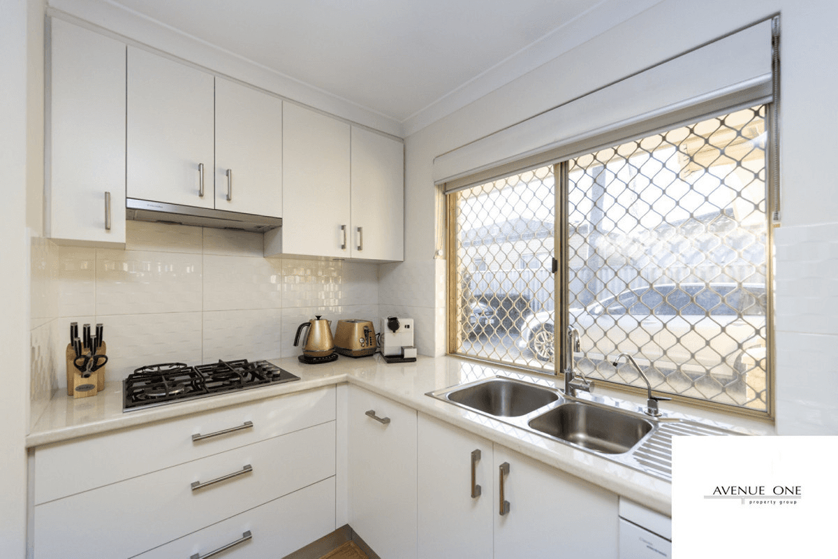 4/98 Flinders Street, Yokine, WA 6060