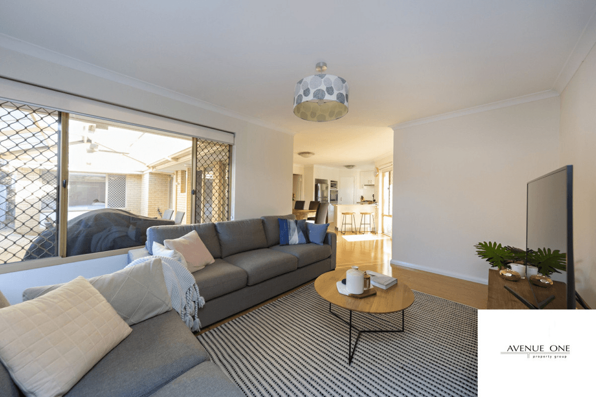 4/98 Flinders Street, Yokine, WA 6060