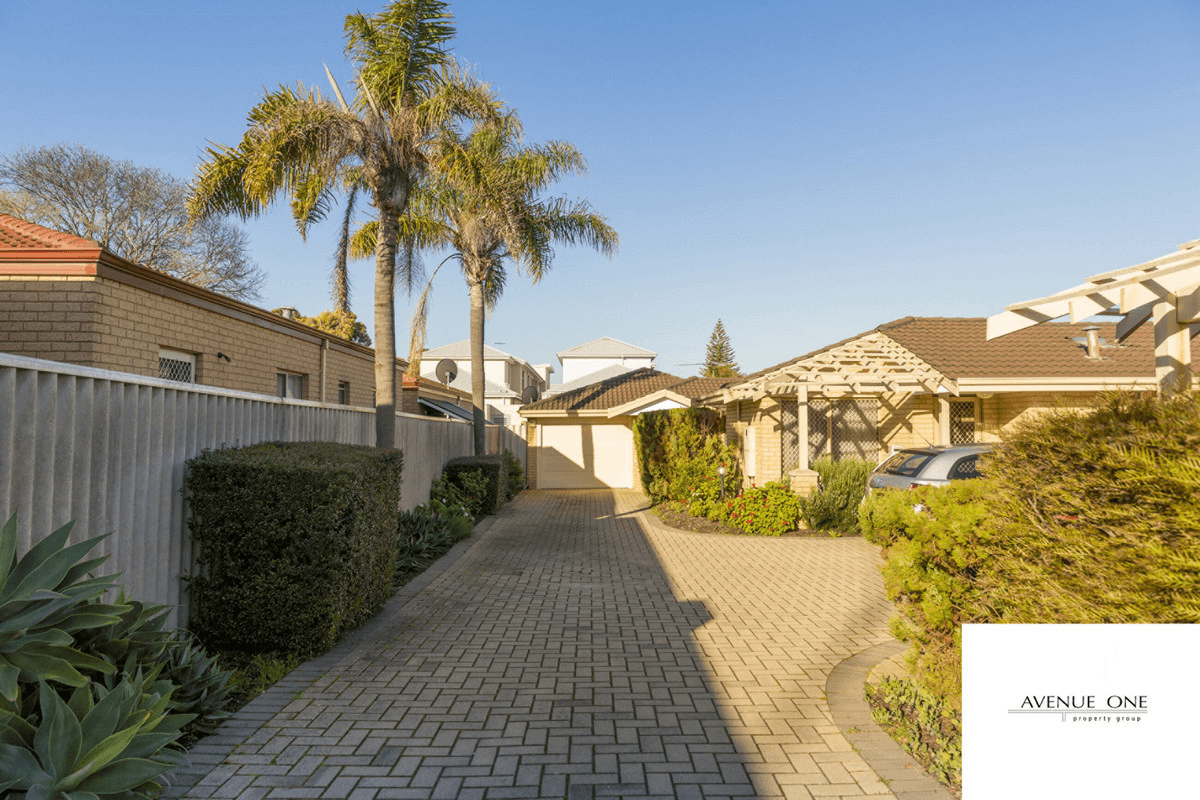 4/98 Flinders Street, Yokine, WA 6060
