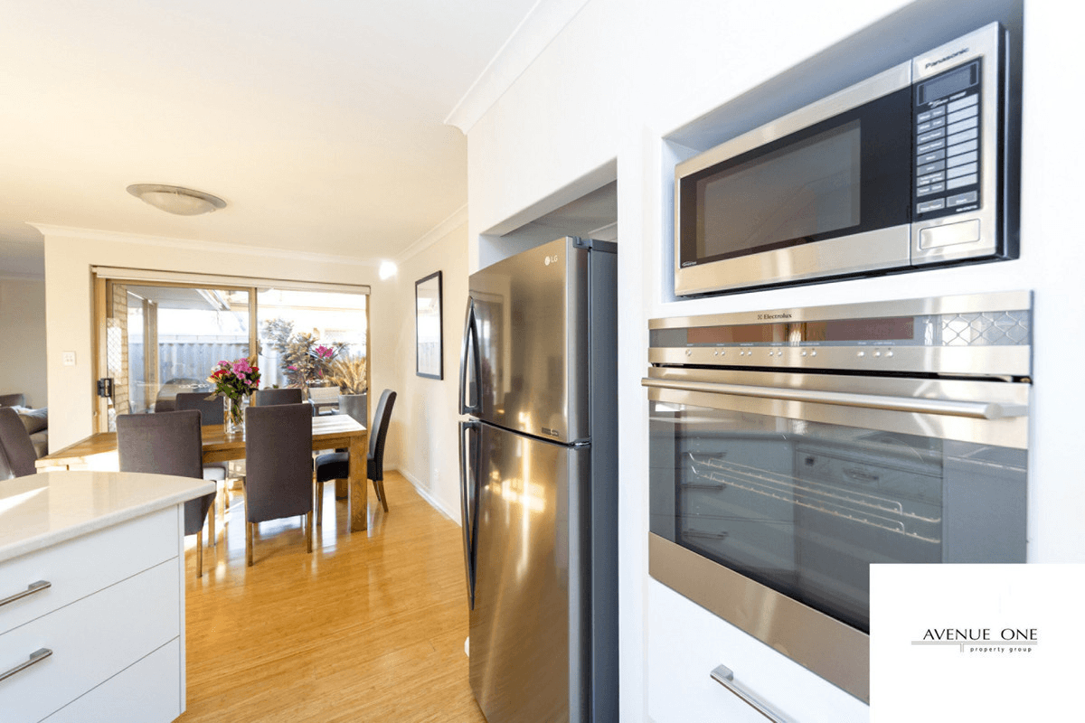 4/98 Flinders Street, Yokine, WA 6060