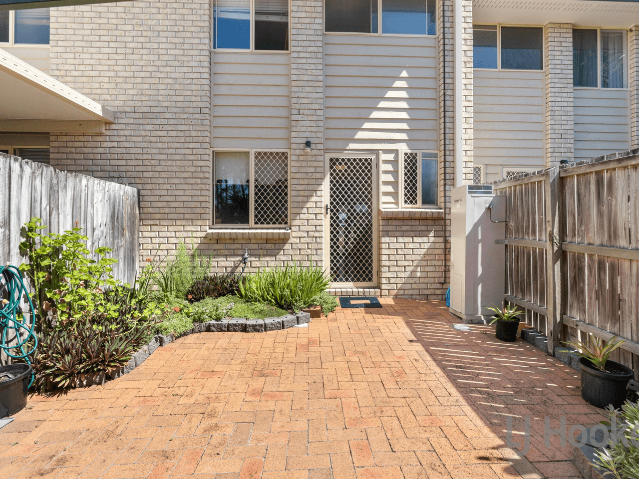 12/21 Glenora Street, WYNNUM, QLD 4178