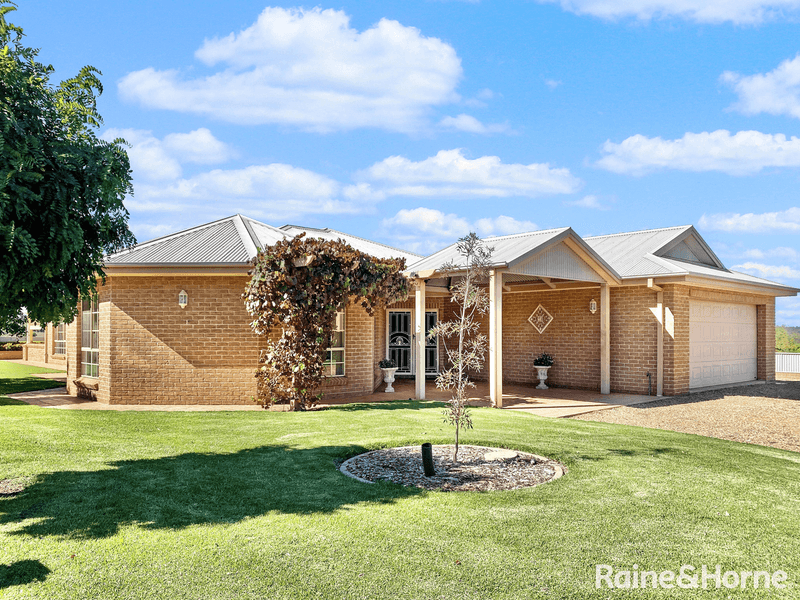 112 Hills Street, YOUNG, NSW 2594