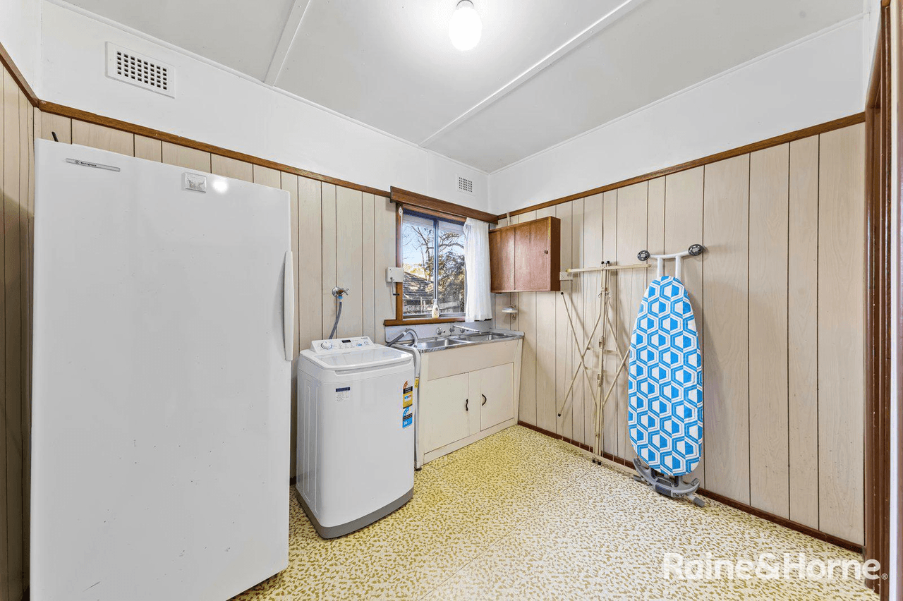 25 Phillip Avenue, CABRAMATTA, NSW 2166