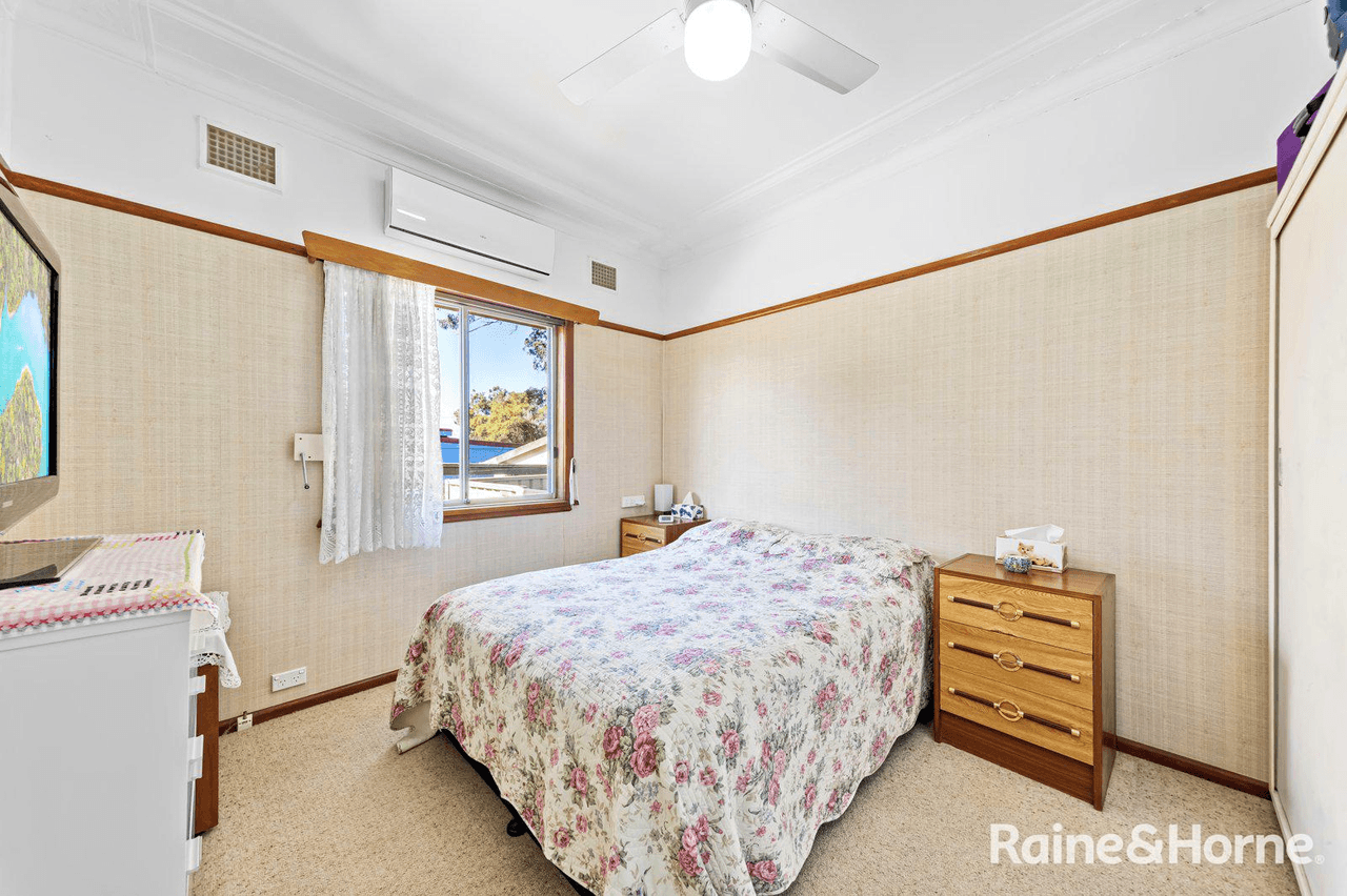 25 Phillip Avenue, CABRAMATTA, NSW 2166