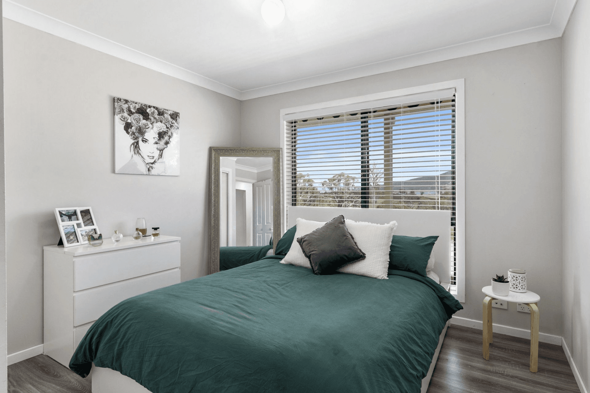 37 Mates Drive, ROYALLA, NSW 2620