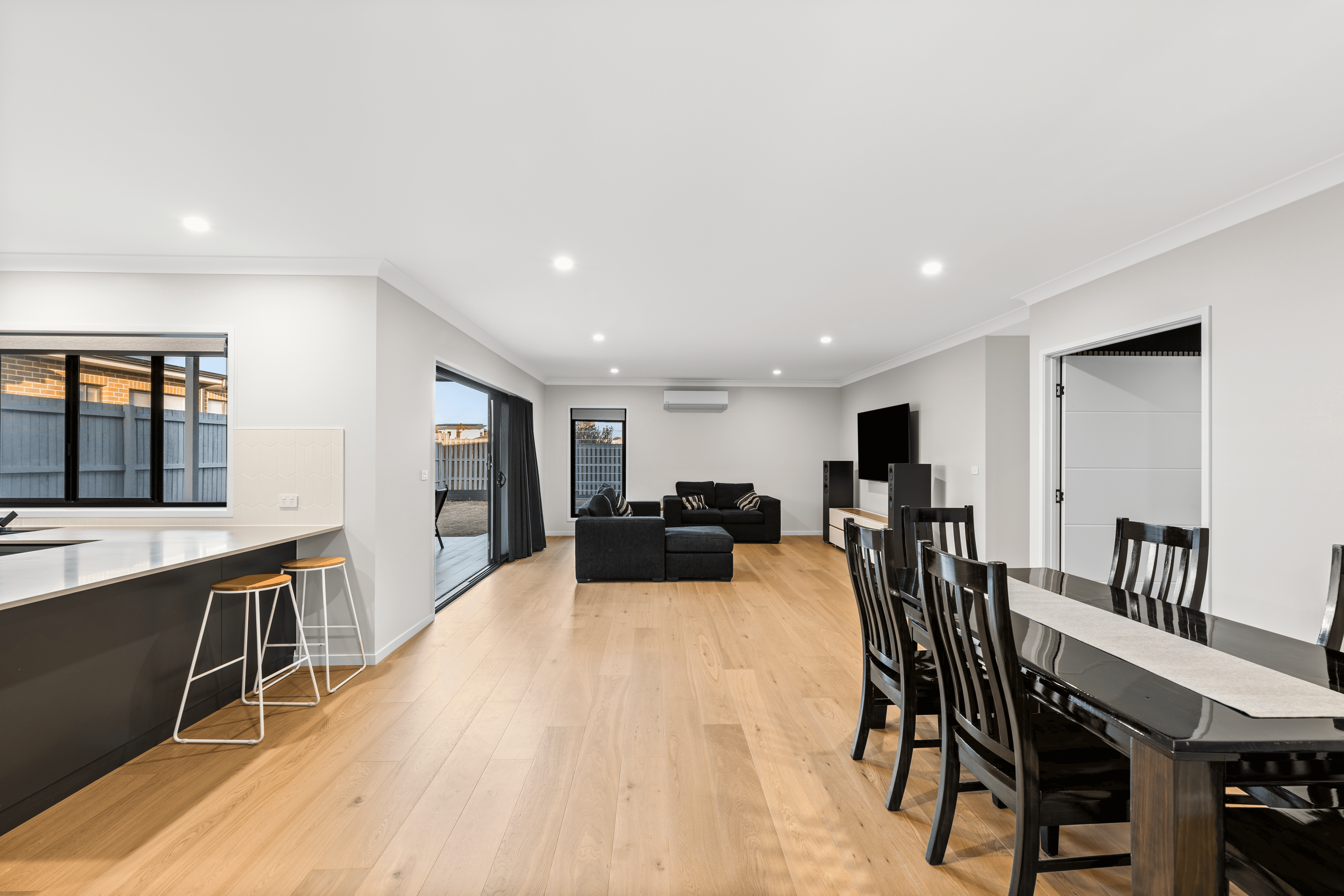 16 O'Neill Circuit, KEARNEYS SPRING, QLD 4350
