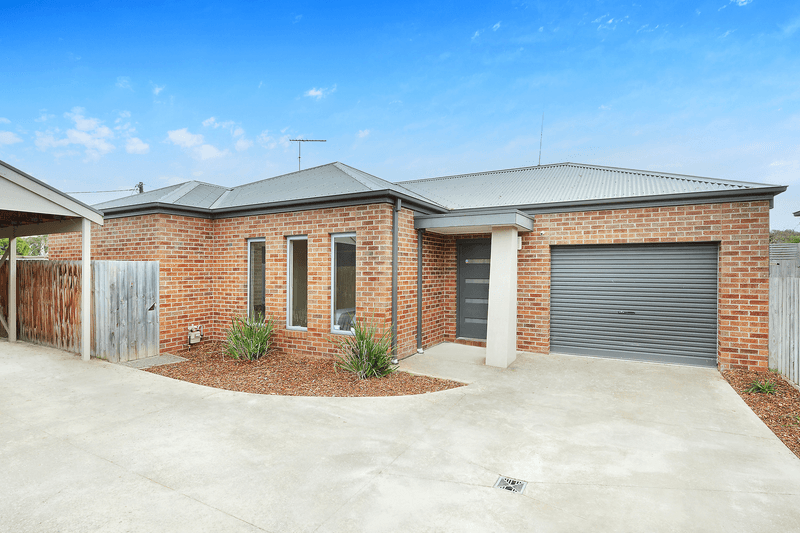 2/7 Lancaster Avenue, Newcomb, VIC 3219