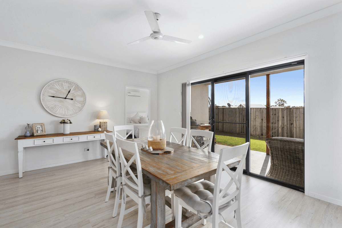 73 Hill Drive, PIMPAMA, QLD 4209