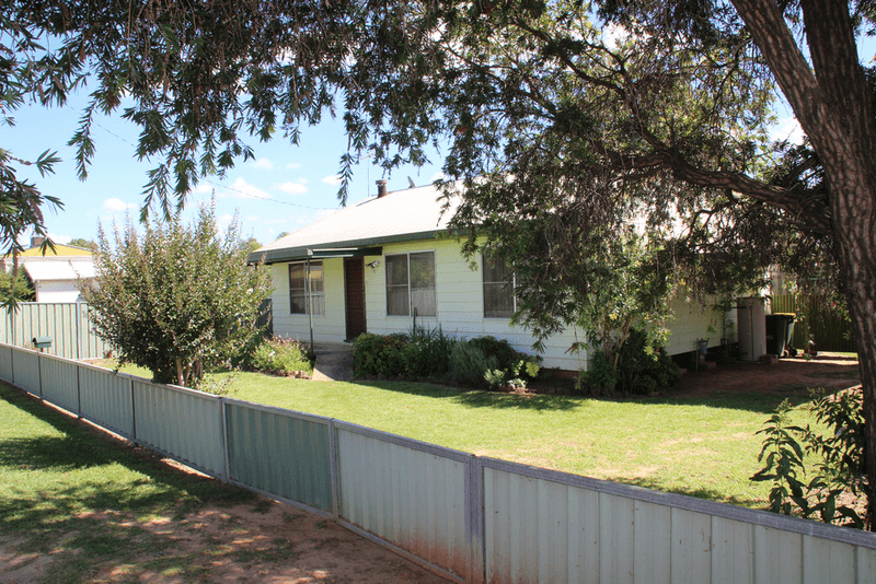 63 Little Timor Street, COONABARABRAN, NSW 2357