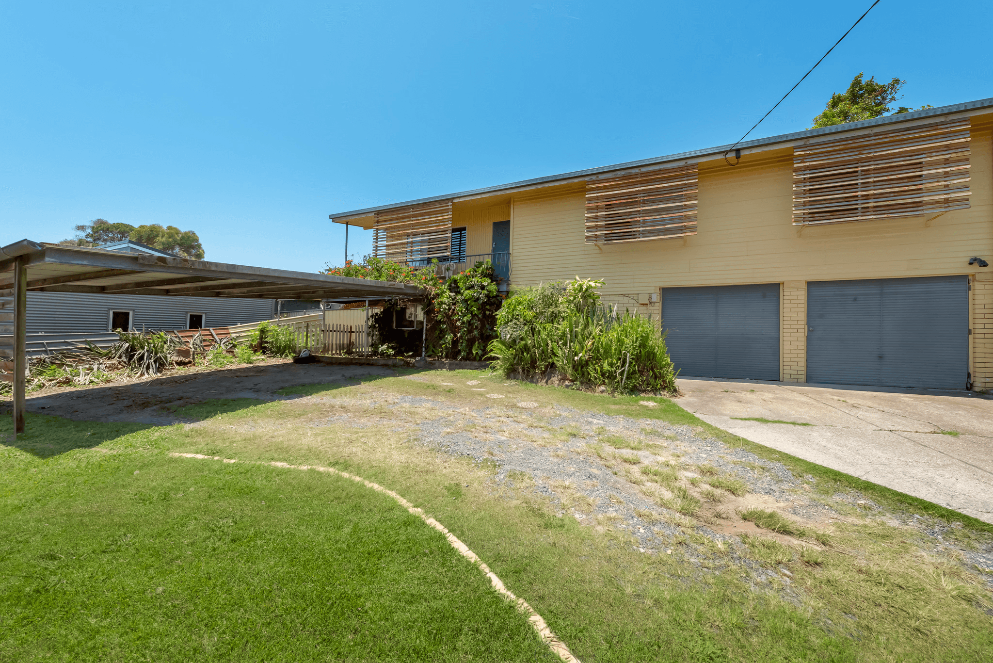 17 Rodlan Parade, LABRADOR, QLD 4215