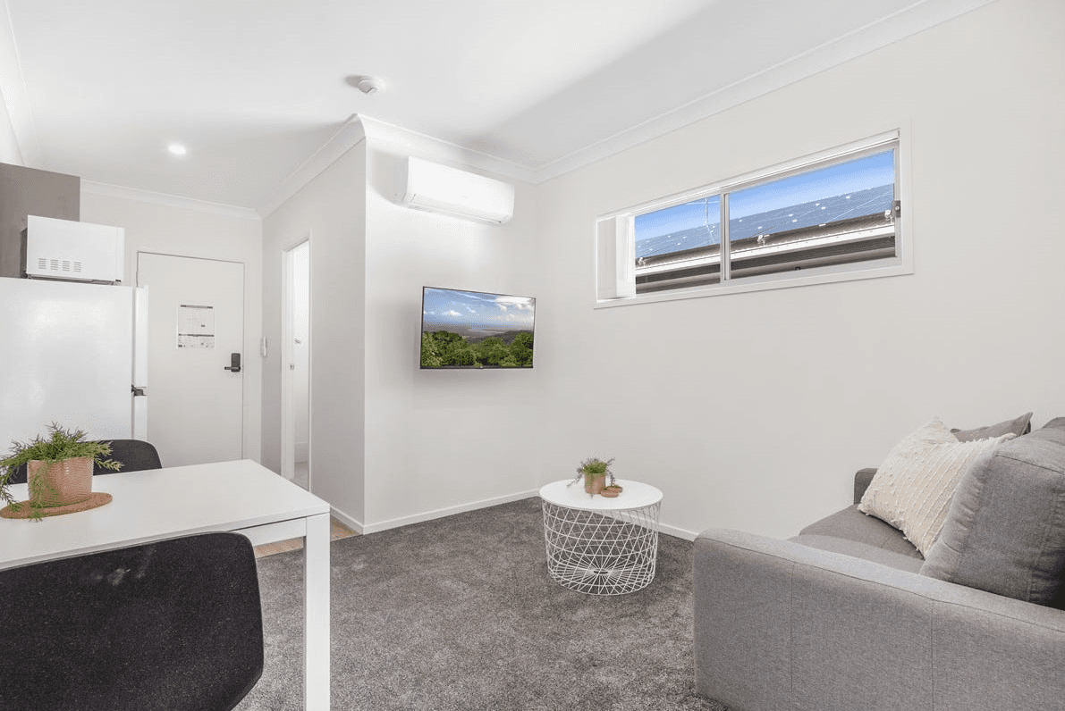 2/6A Macgroarty St, COOPERS PLAINS, QLD 4108