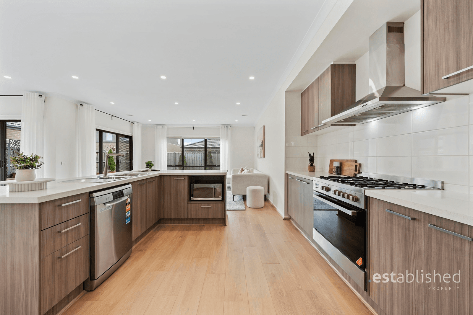 12 Ambient Way, POINT COOK, VIC 3030
