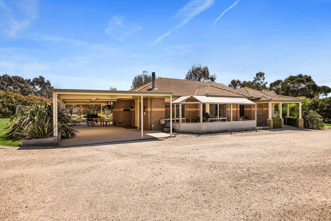 27 Noel, LANCEFIELD, VIC 3435