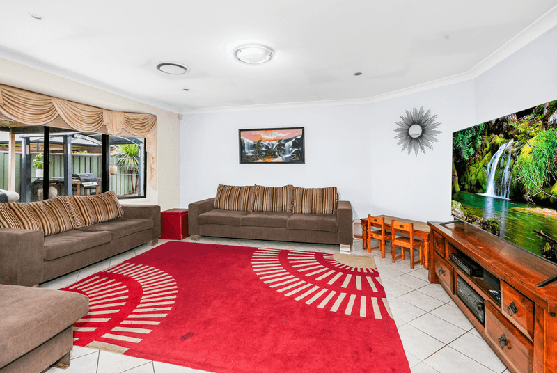 9 Legendre Place, Hinchinbrook, NSW 2168