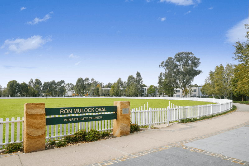 803/26C Lord Sheffield Circuit, Penrith, NSW 2750