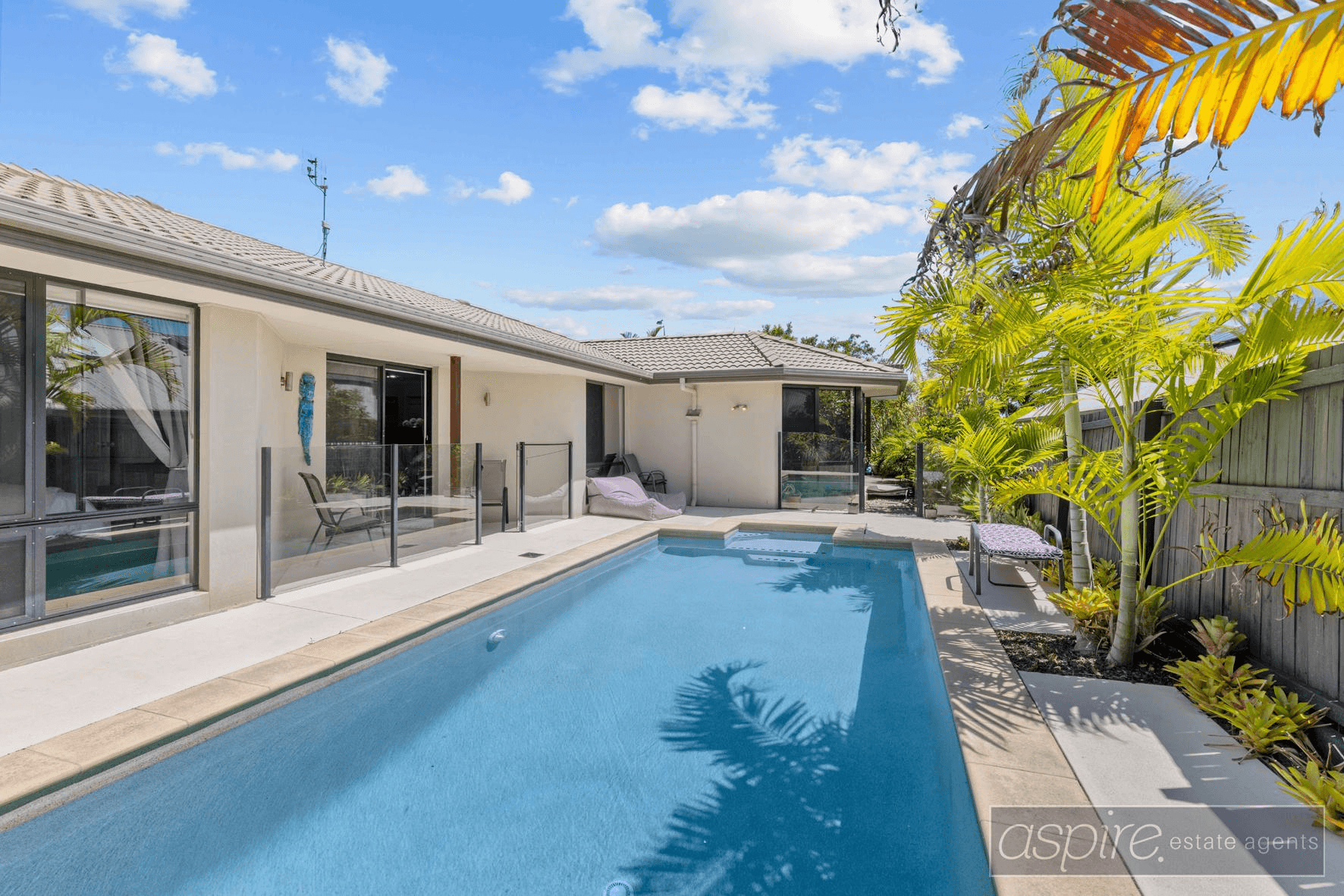 1 KIKUYU STREET, BLI BLI, QLD 4560