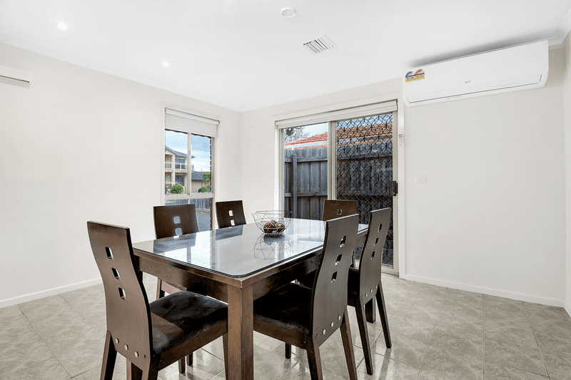 63 Gillingham Crescent, Craigieburn, VIC 3064