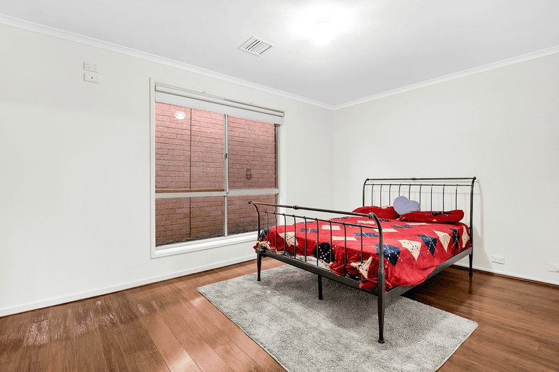 63 Gillingham Crescent, Craigieburn, VIC 3064