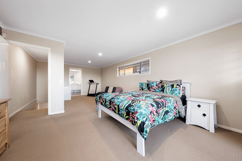 22 Kilkenny Parade, BERKELEY VALE, NSW 2261