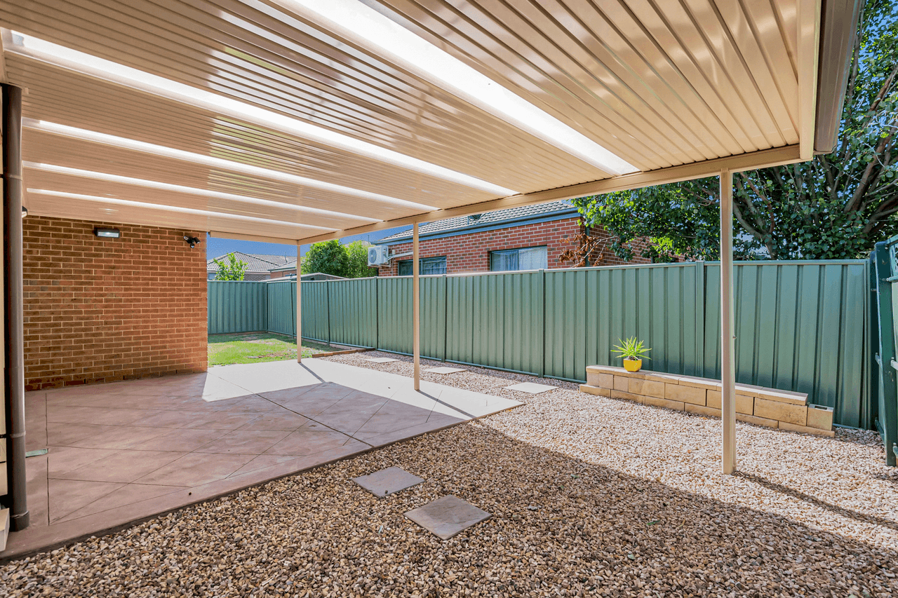 35 Chelsworth Loop, Craigieburn, VIC 3064