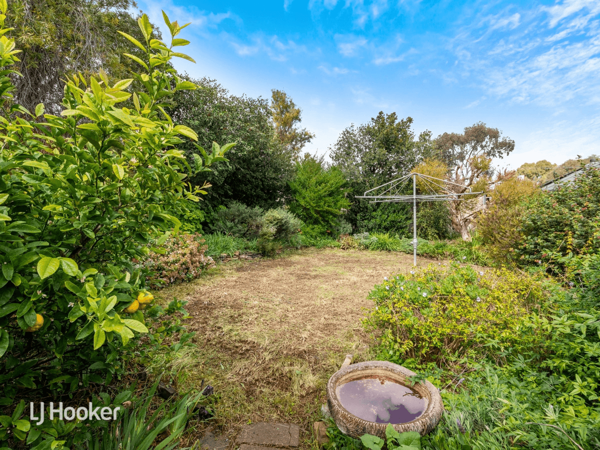 5 Yulinda Terrace, Para Hills, SA 5096