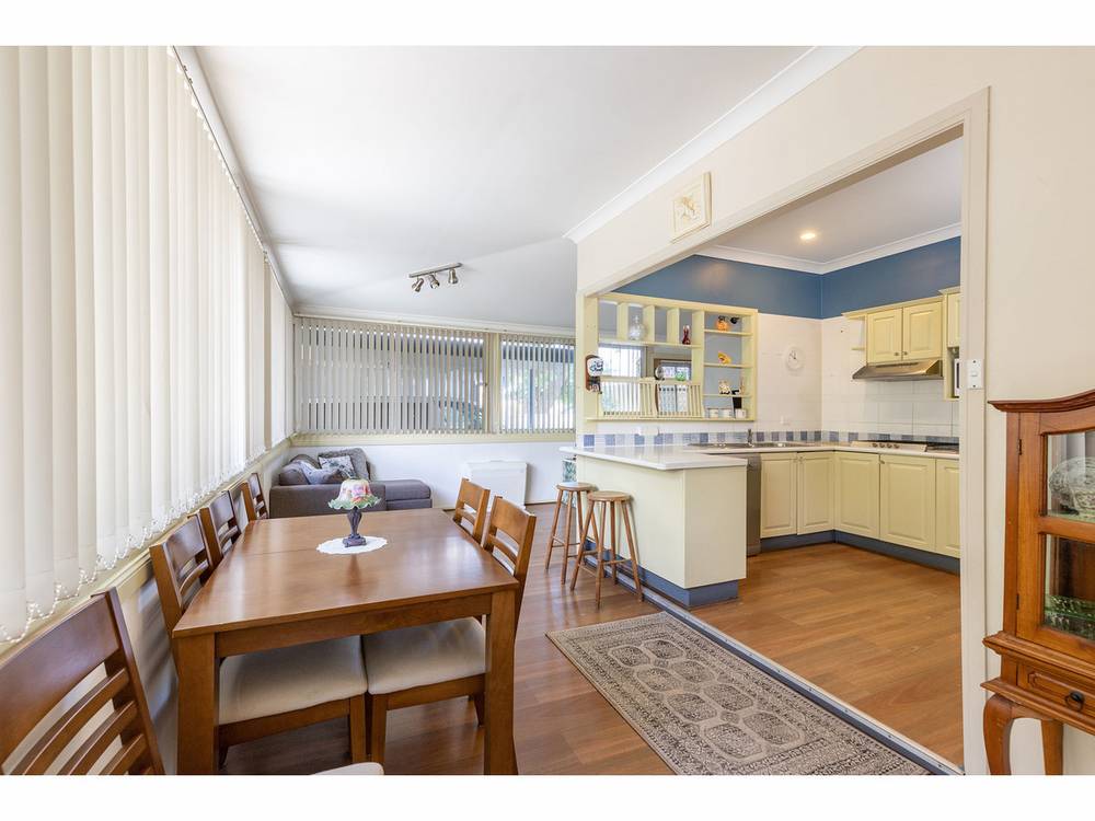 35 The Lakes Way, FORSTER, NSW 2428